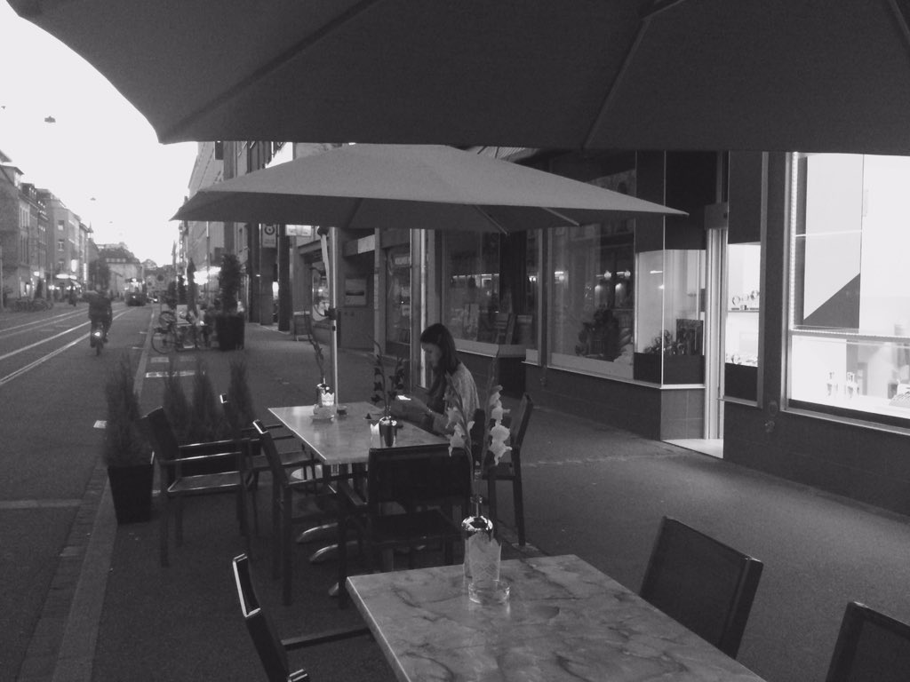 SwartBasel tweet picture