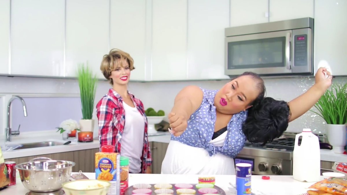 ConversiBear's tweet photo. OMG @patrickstarrr AND @Laura88Lee  WHEN THE BEAT DROPS https://t.co/kcS8qN74Ib