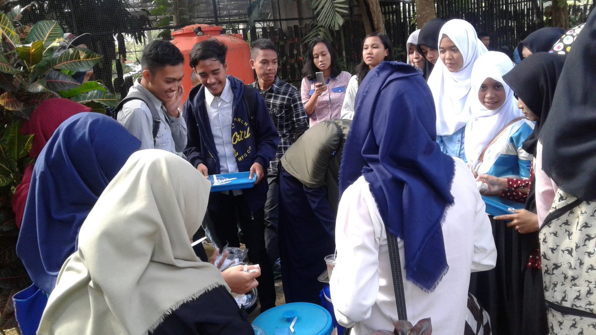 Englishexpo2016's tweet photo. #pencariandana #roadtoenglishexpo2016 #fightforyourpride https://t.co/mjhGLnpje8