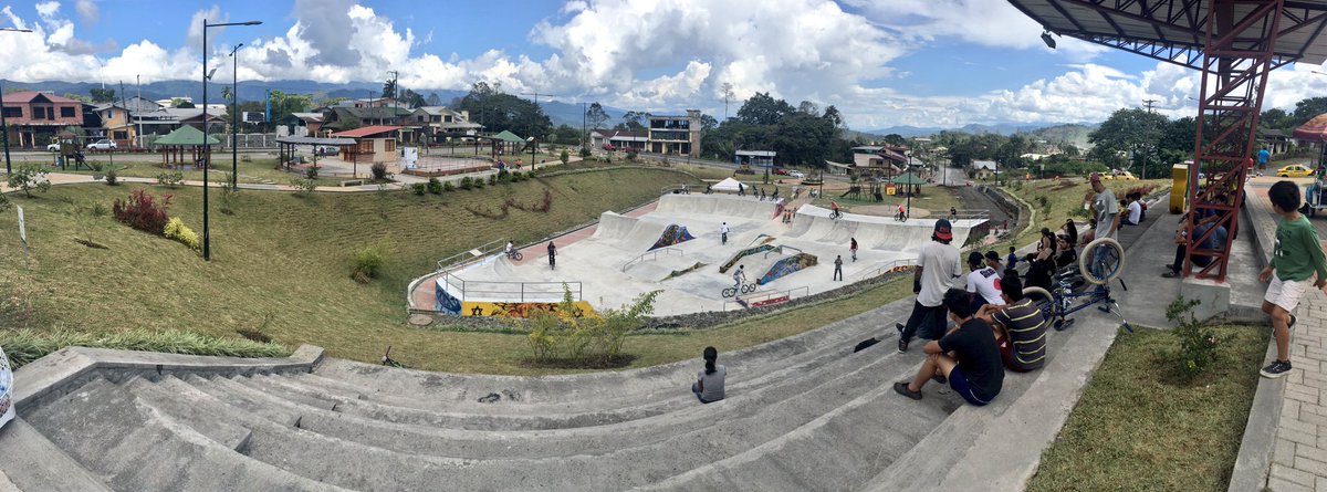 csanunga69's tweet photo. #PARQUEDELÑINO #BMX #pista #Macas #MoronaSantiago @AlcaldiaMorona #Viernes #byshanu 👊🏻 https://t.co/b3OkPyP6ef