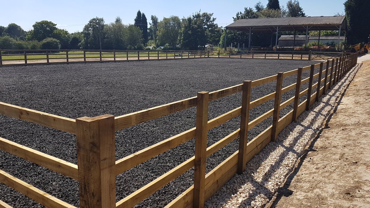 Stevehill450's tweet photo. 20x40 Arena complete #EquestrianDressage #equestrian @Springride @MansfieldSand #lincsconnect https://t.co/nxSFZrpgQE