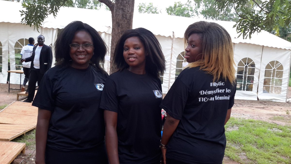 ChantalNare's tweet photo. Avec les @MysTIC_BF aux #JIJBF2016 ♀ et #TICS au #Bur c’était un réel plaisir #lwili https://t.co/fK4lNUYb3d