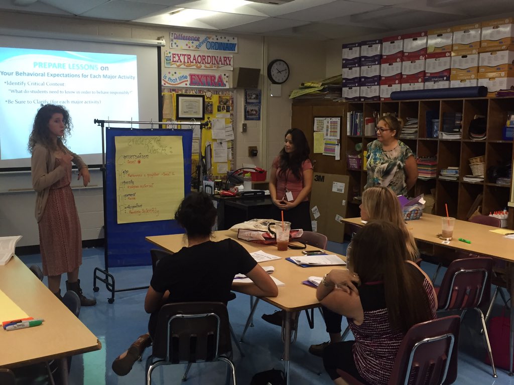 HRodTeaches's tweet photo. Modeling how to teach clear classroom expectations for students to succeed! #MelaleucaElem #SSCCPBC https://t.co/rc474OG6Ve