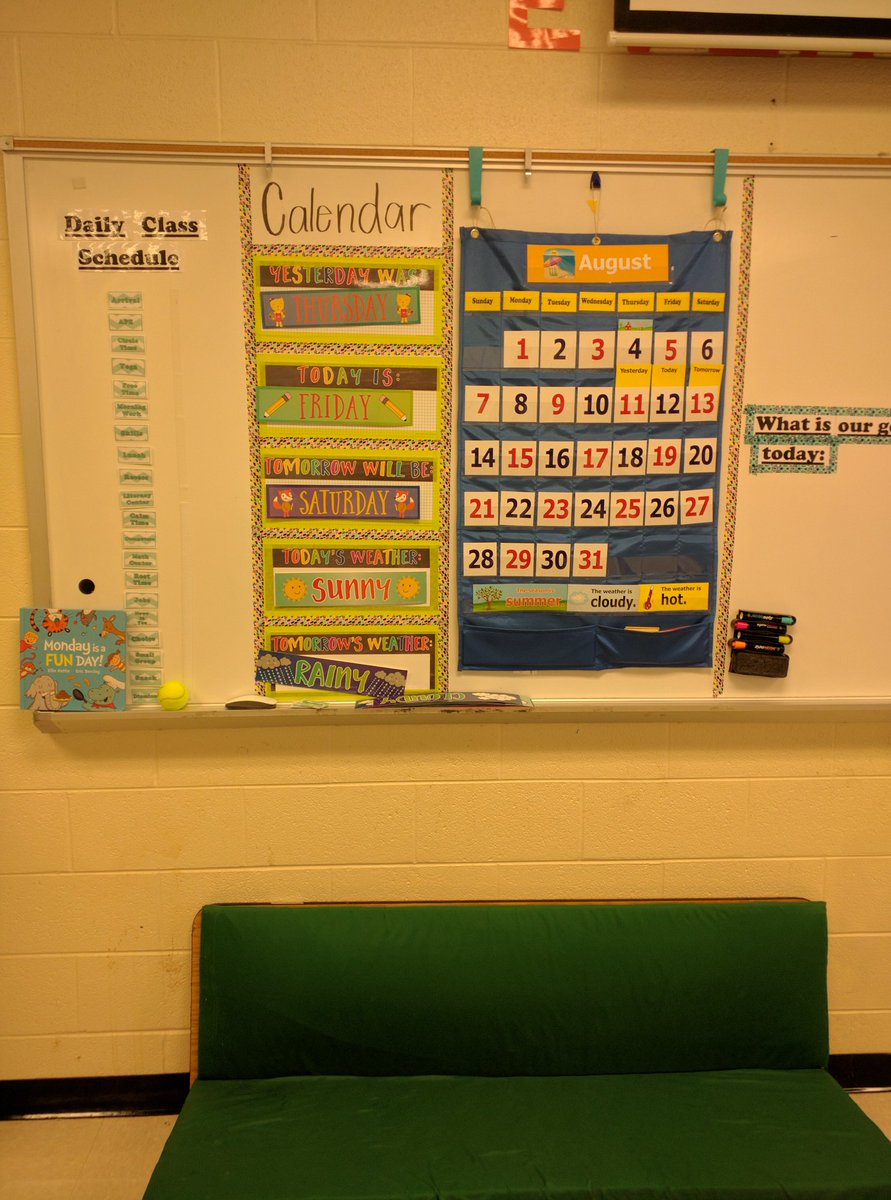 chmscougars's tweet photo. Ms. Boyle voted #1 decorated room by peers. #rockingtheclassroom https://t.co/D4DwzHop9k