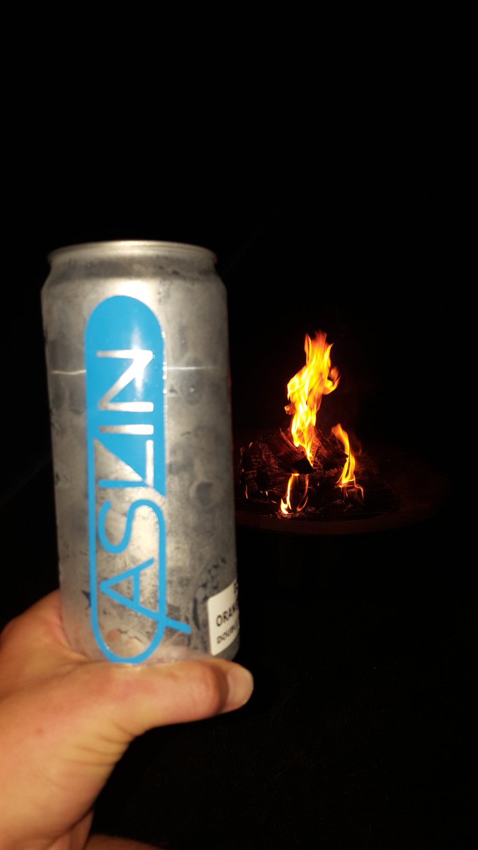 me_Bobbo's tweet photo. @Aslin_BeerCo a yum #rusticlife #notsomuch https://t.co/LxY5shck6C