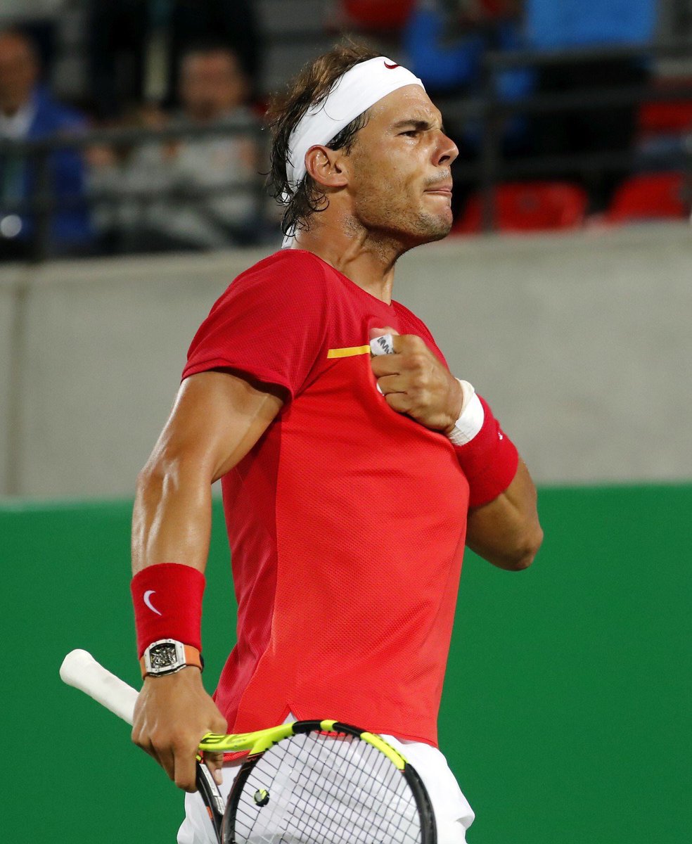 LuisCalles9's tweet photo. Imposible no sentirse orgulloso de que este señor represente a tu país. Qué grande eres, Rafa Nadal. https://t.co/M9gdXc6ph7