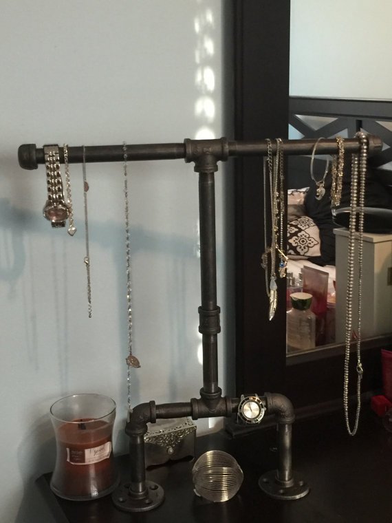 ShopLexi's tweet image. Industrial Jewelry Stand, Black Iron Pipe Jewelry Holder, Watch Display, Industrial Bracel etsy.com/nl/listing/469…