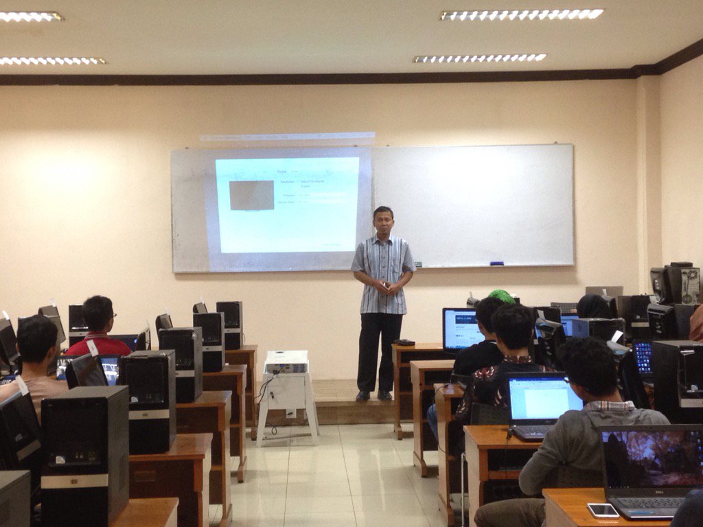 #Depok <a href="/PemkotDepok/">PEMERINTAH KOTA DEPOK | #AyoPakaiMasker</a> RT <a href="/depicta_2016/">Depok ICT Award</a>: <a href="/pemkotdepok/">PEMERINTAH KOTA DEPOK | #AyoPakaiMasker</a> Sambutan workshop DEPICTA 2016 oleh Kadiskominfo Kota Depok di UG