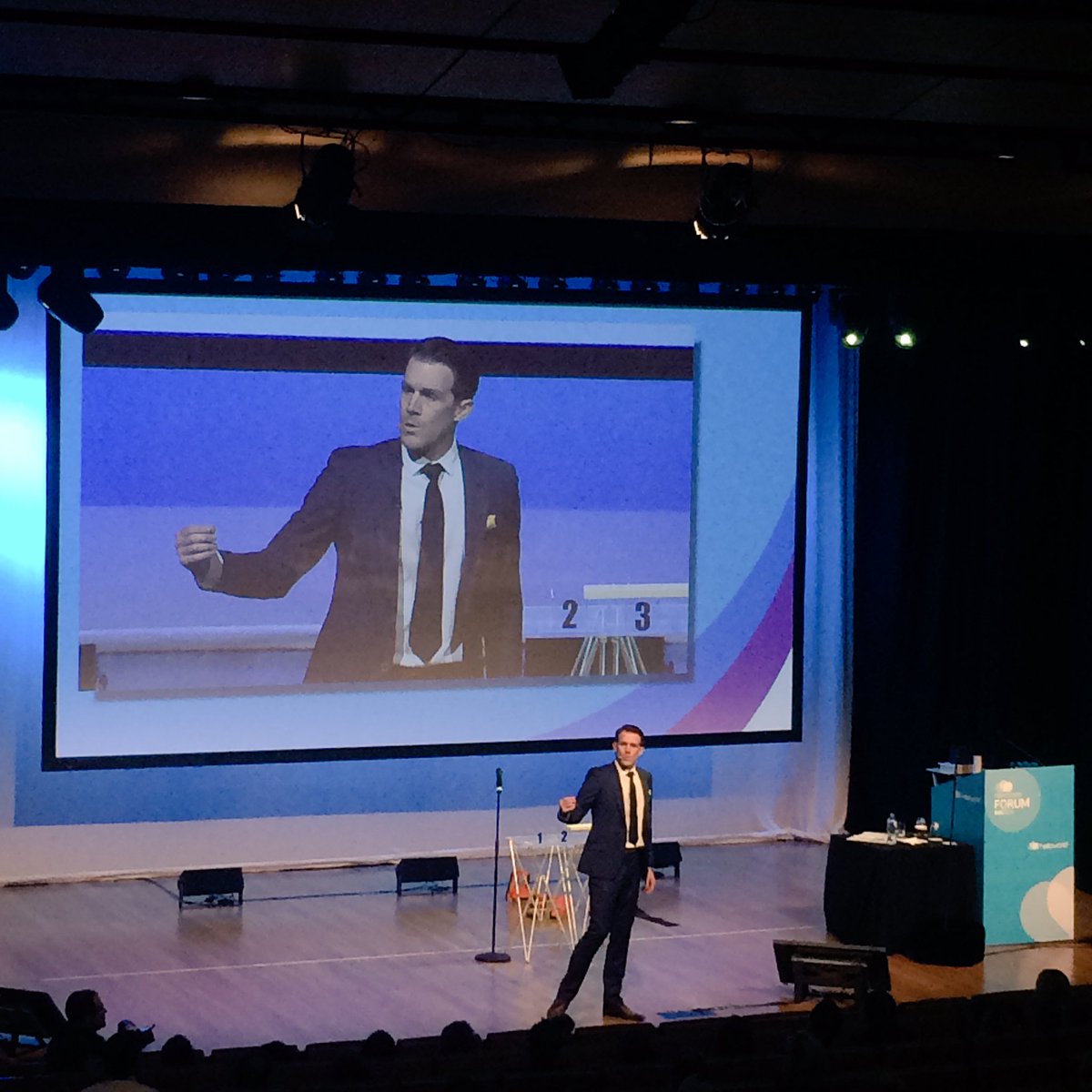 jesscruises's tweet photo. @Anthonylaye OMG #hellobrisbane 👏🏼 https://t.co/OOLToFh9TF