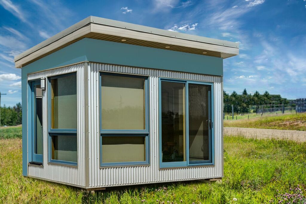Pockethouse1's tweet photo. Check out the Pocket House Office. We can build to suit your needs and budget. #backyard, #movable, #office https://t.co/azHmj5T3Sm