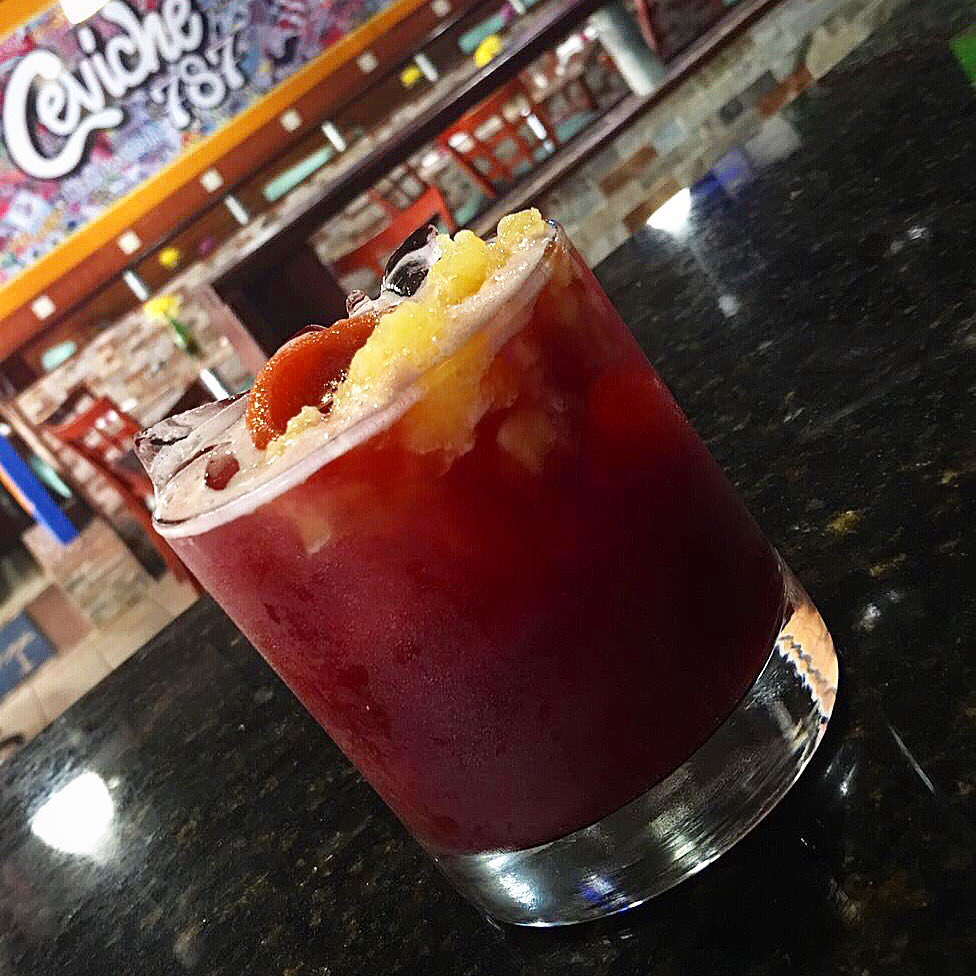 ceviche787's tweet photo. Deliciosa Sangría de Guava-piña 2 x $10 
Karaoke Night 🎙
Ven y pásala bien 🔸 https://t.co/RzbcPUPVM1