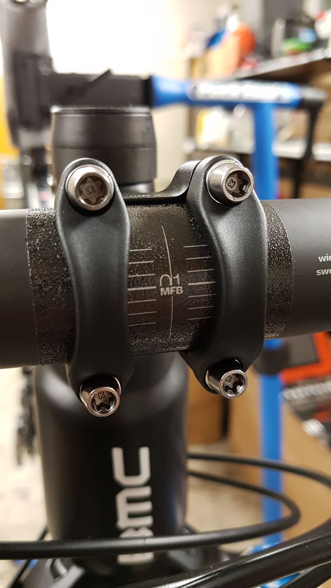 jaeskola's tweet photo. Ensimmäinen stemmi meikän pyörässä jossa T25 pultit. #bmc #te01 #tonitoni https://t.co/t13KZz4t7y