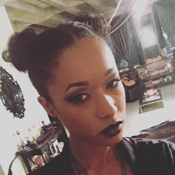 Quick selfie before heading out to DJ at @ResidentDTLA last night! 💀💅🏾🎶  #pizzapartymusic https://t.<a class="tags" target="_blank" title="On Twitter" href="/?out=eyJ0eXAiOiJKV1QiLCJhbGciOiJIUzUxMiJ9.eyJpYXQiOjE3MjExNTIyNzgsImlzcyI6InR3cG9ybnN0YXJzLmNvbSIsIm5iZiI6MTcyMTE1MjI3OCwiZXhwIjoxNzUyNjg4Mjc4LCJyZWRpcmVjdF91cmwiOiJodHRwczovL3R3aXR0ZXIuY29tL1Jlc2lkZW50RFRMQSJ9.Pu3VPvrgvdabEf928kyrnr1AQNjdum_PA-8eJ6_Wa8aBx5ejg_hIUOjT0x5nm7dJW7b7tS_DfmKPAVwZXguyfQ">@ResidentDTLA</a><a href="/tag/pizzapartymusic"class="tags"><span>#pizzapartymusic</span></a>