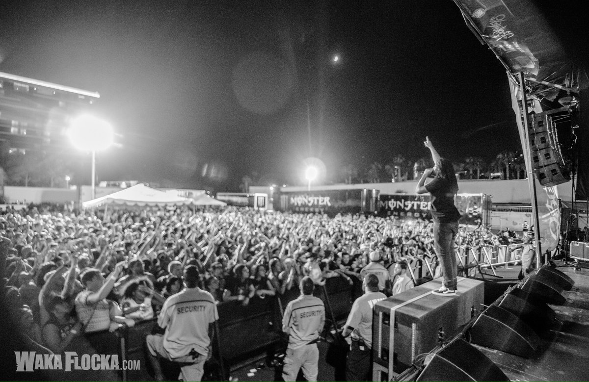 WakaFlocka's tweet photo. 🤘🏽🤘🏽🤘🏽 #LFJ4 #OUTNOW Download - @savageapp Stream - #SoundCloud https://t.co/tWiB497GKt