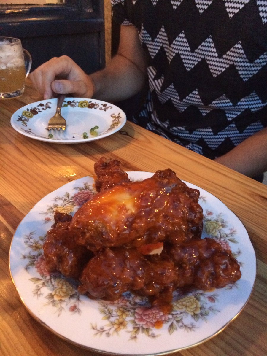 cycleats's tweet photo. The greatest hot wings you will ever experience #nightshifter #cycleats https://t.co/iinZjxdaGG