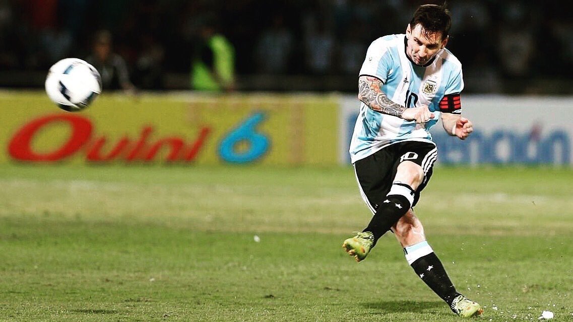 BarcelonaPosts's tweet image. Messi has confirmed he'll return to international football after previously retiring from Argentina.