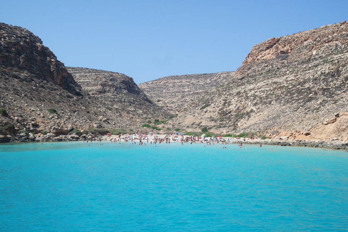 viaggiareapois's tweet photo. Felice di stare qua giú 💙
#lampedusa #sicilia https://t.co/4f45Kq5c5L