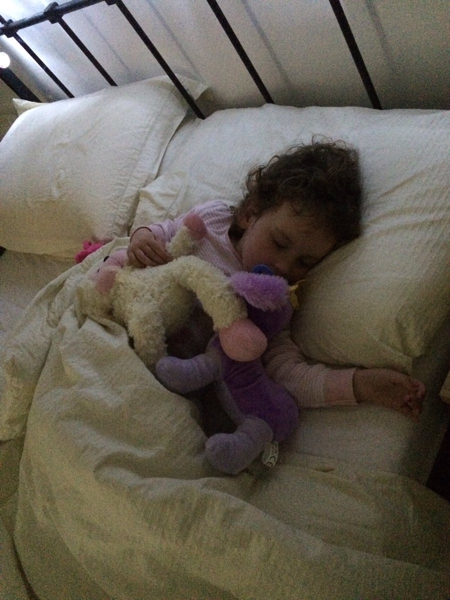 steve_limb's tweet photo. My entire world, don't know what I'd do without her 😍 #TheMunchkin https://t.co/SKC8WGLQaG