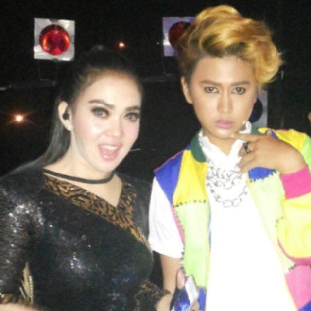 Join my LIVE > Tutorial make up on #BIGOLIVE. live.bigo.tv/2108068754#efb…