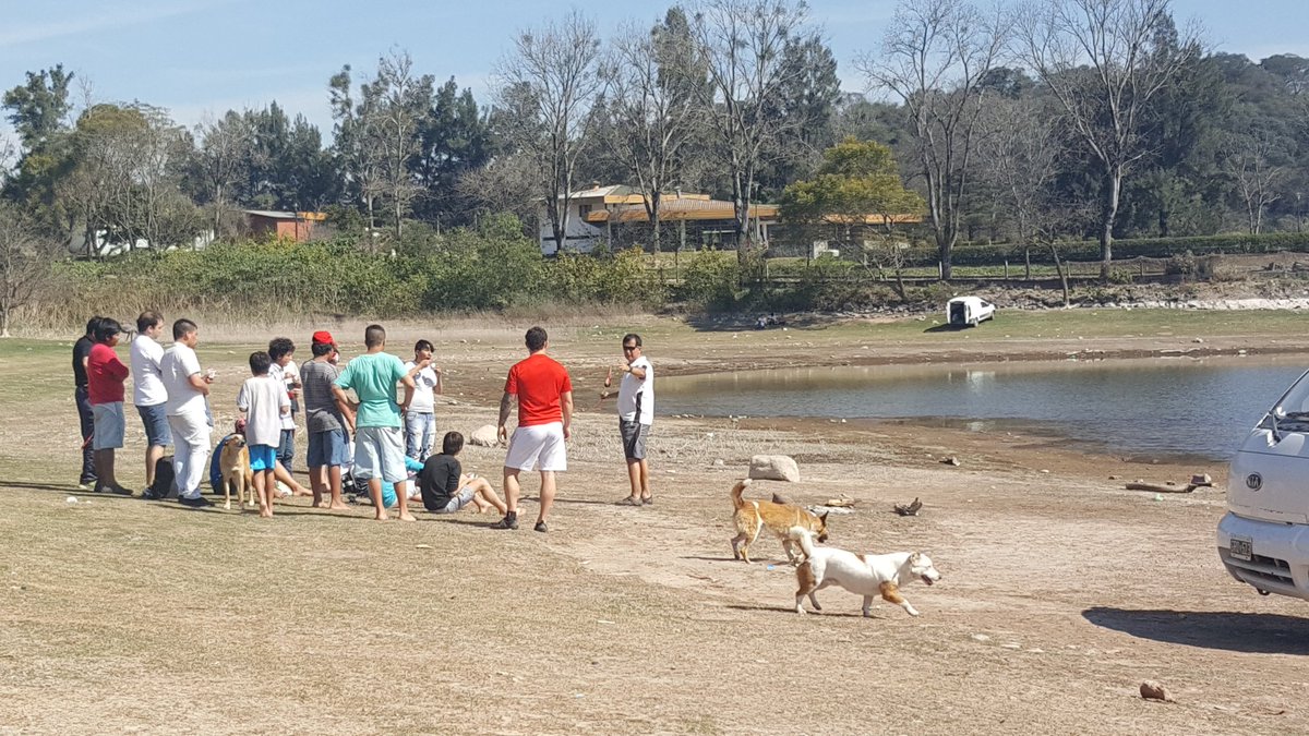 SandraMTirado's tweet photo. Gracias a Paseos Kayak Tucuman x enseñarles a los chicos y x su generosidad y obvio! Gracias al equipo del Belgrano https://t.co/VMNqAVJtex