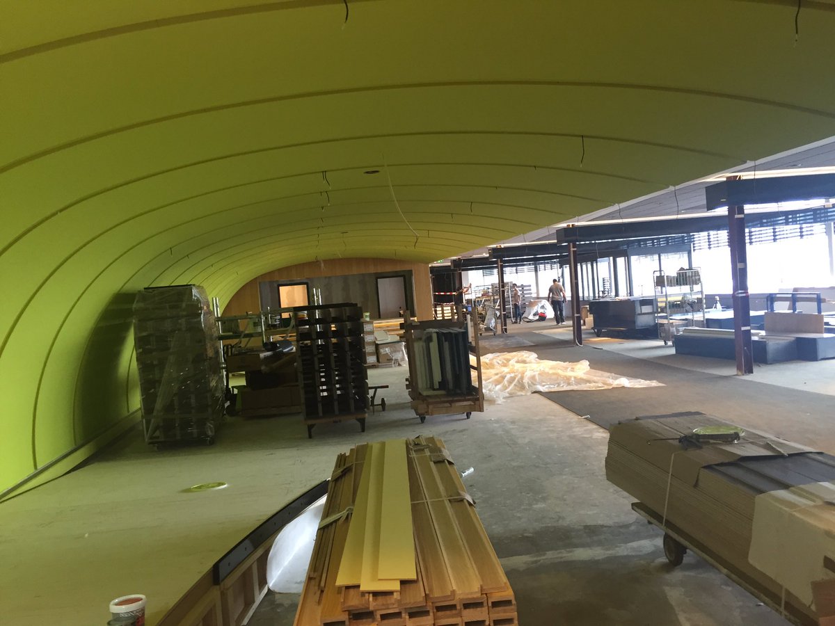 AvantiSysteem's tweet photo. De ingang van Hotel Zuiderduin is ook weer bijna gereed, laatste loodjes @RockfonBNL Gravel/Concrete @APIQuickLock https://t.co/UoZpzob8k8