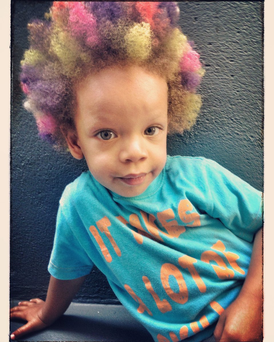 magdajagrihair's tweet photo. Mycah is a next generation legend. His coolness is unfathomable. πβ€π#curlyhair #kidfro #naturalhair #colourbugs https://t.co/HFp0SKpPds