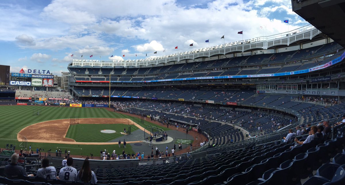 johngaz's tweet photo. #MobilizingNYY https://t.co/qvgY6u2X37