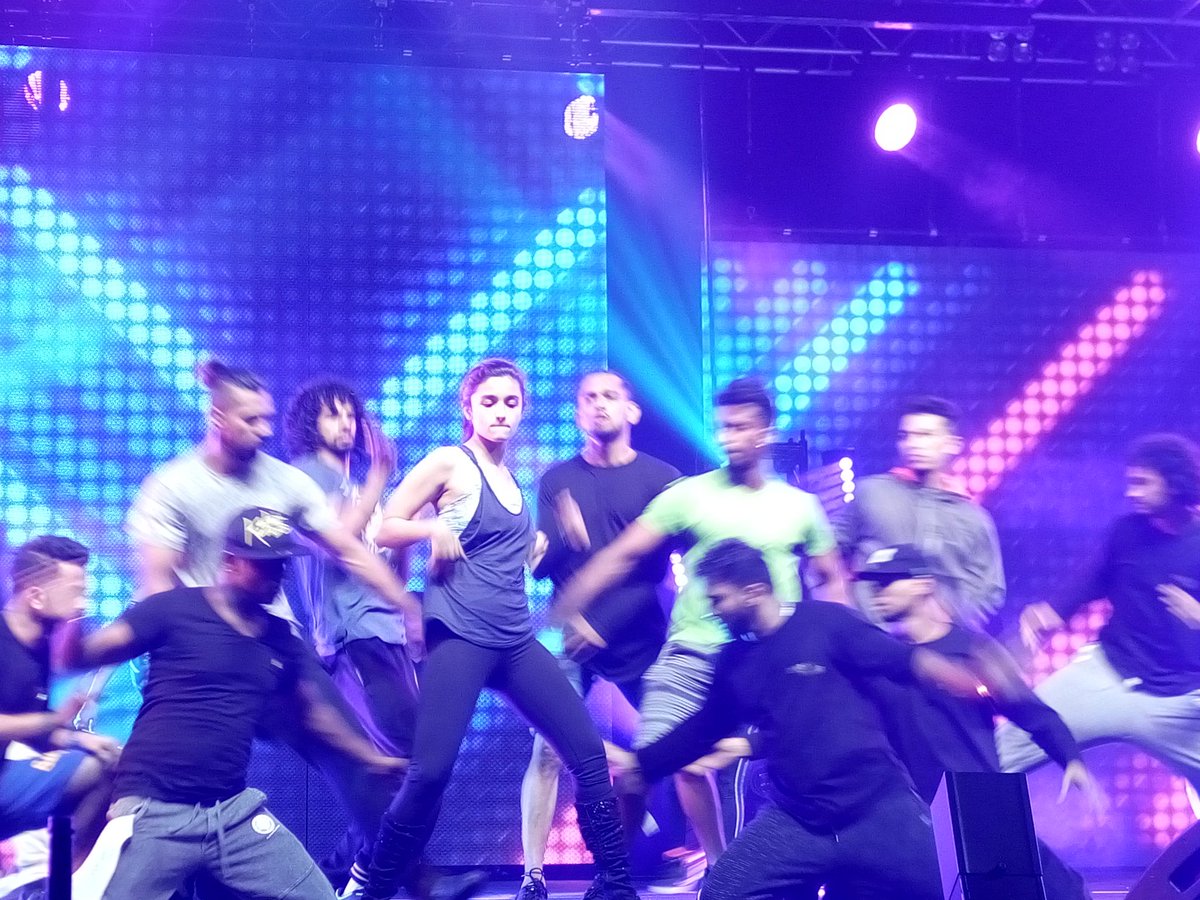 Bollyhungama's tweet photo. Super energetic @aliaa08 is killing it at the rehearsals for #DreamTeamHungama #Houston 1st concert is tonight!! https://t.co/R0UgBO92DB
