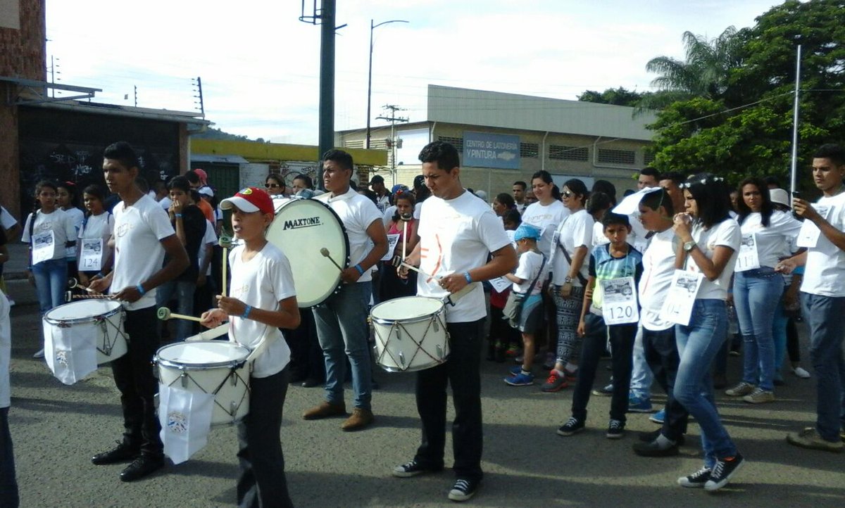 mijitico7's tweet photo. Resumen que hicimos Cercadeti BANDAS JUVENILES ACOMPAÑANDO Participación Nacional  #CercaDeTi2016  @CercaDeTiVzla https://t.co/eprQKD6f2D