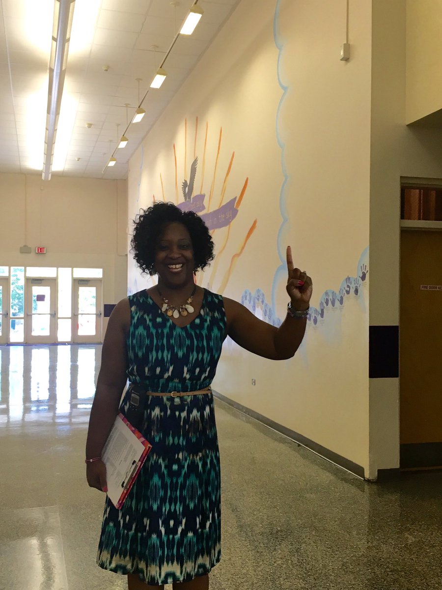 FairviewGCSNC's tweet photo. Fairview #EaglesSOAR!
- @afowler40
#FirstDayOfSchool #GCSYes https://t.co/YHL2sWVBpk