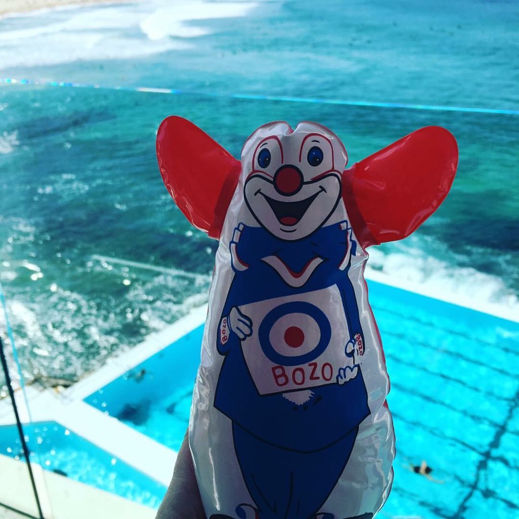 B0BSCHWARTZ's tweet photo. Contemplating a surf in Bondi Beach 🌊 #BondiBob #KangaBob #BobSchwartz https://t.co/dKAYzSpM1a