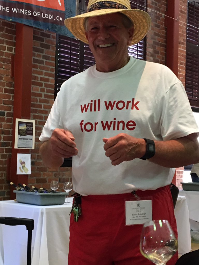 TravelBTG's tweet photo. White blend #lodi @peiranowinery #liveblogging #wbf16 https://t.co/zmTz6GuCAy