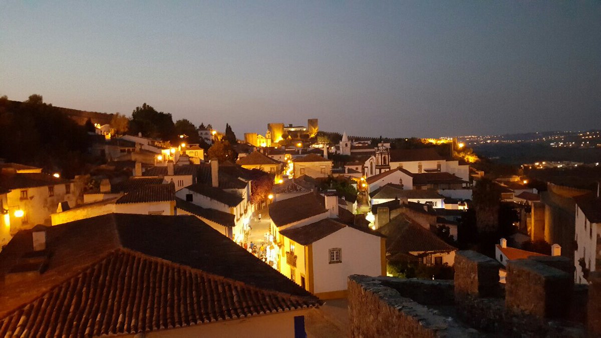 liana_albano's tweet photo. #castle #embracinghistory #portugal https://t.co/vxFW2JquRc