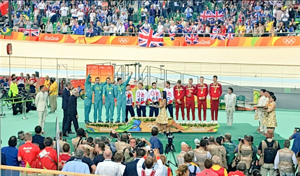 TheMean_Machine's tweet photo. We have Silver!!! So bloody close! Congrats Team GB on your Gold and WR. An amazing ride #AussiePride #TMM #Aus https://t.co/tZ0d6wkwXC