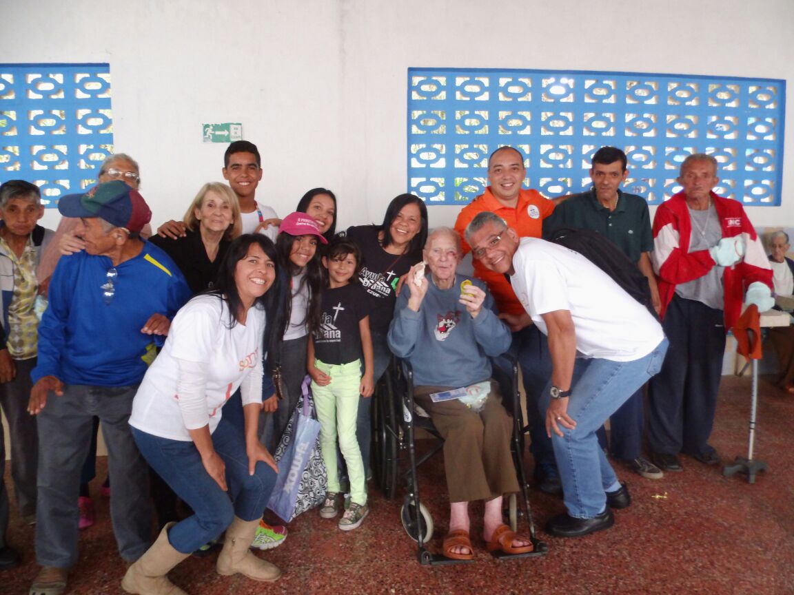 suraimag's tweet photo. #CercaDeTi2016 llevando alegría a cualquier parte de Venezuela https://t.co/sIh5G0sQpQ