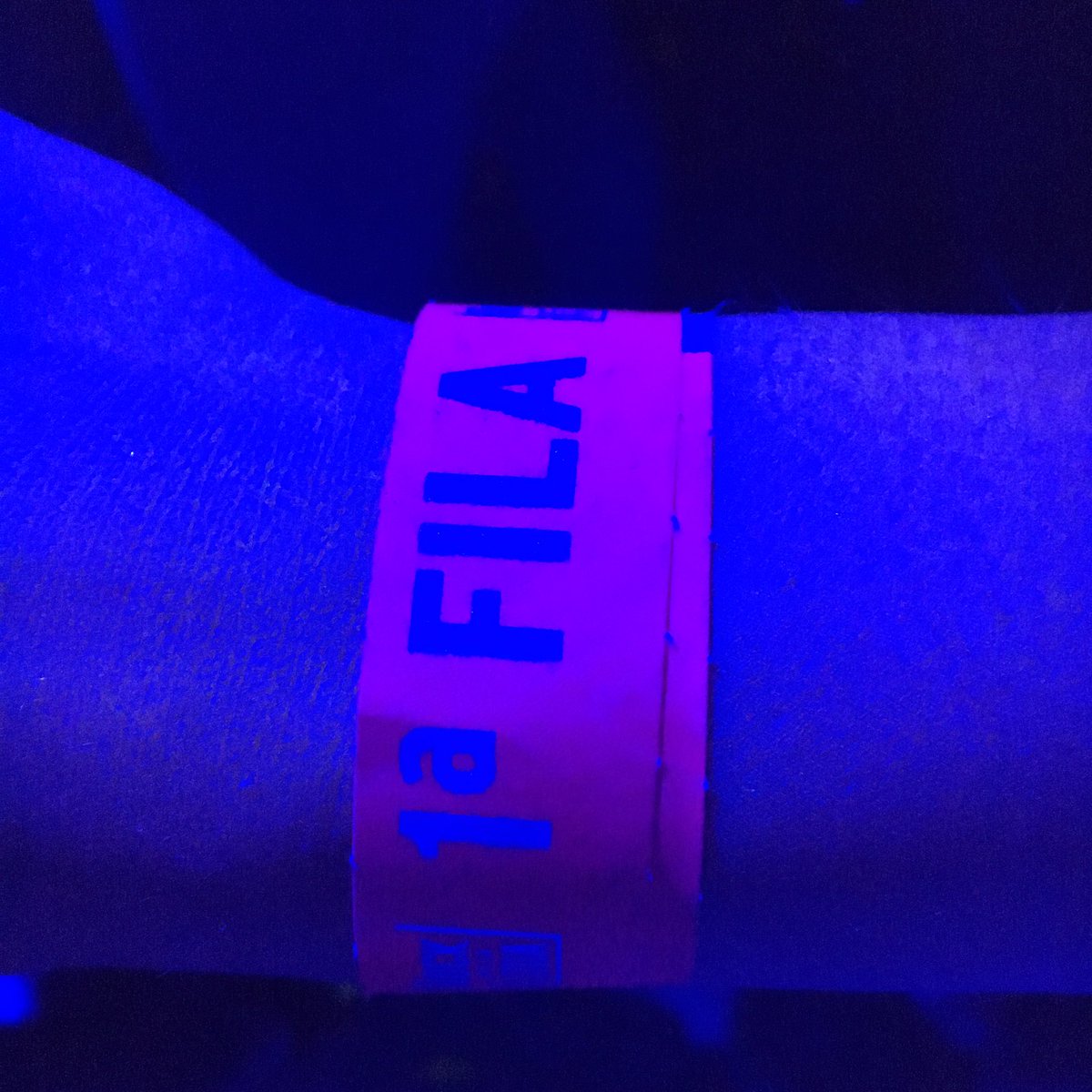 RebecaGomez3's tweet photo. Bravisimo concierto de @HombresG #fiestasdelapatrona #Torrelavega #patroneando #mejorquenunca #FelizViernes https://t.co/cA5Of6O4rm