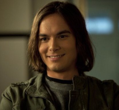 Caleb_plliars's tweet photo. ¿Cuál debería ponerme de perfil? https://t.co/Dajp8XnUVe