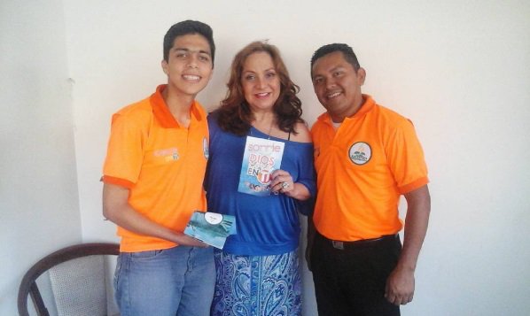 endrifer's tweet photo. #CercaDeTi2016 también impacto a los artistas asi que sonríe https://t.co/zgaNPitTQ4