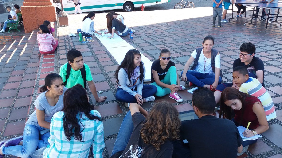 maurosuarez1992's tweet photo. Dia de la juventud  en Granada Antioquia https://t.co/o38Lf0HUHs