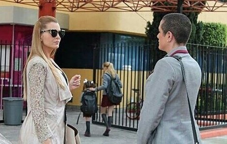 StoperFanny's tweet photo. #QueEmpiezeLaGuerra
#YoSoyTeamCristina 💖💕
👑👑👑💕💖💖😘😘😘😙
@MarjoDSousa 
"Durn Thar For What" 😂😉💖💖💕
#SousaticaDe❤ https://t.co/v83VbBrjvm