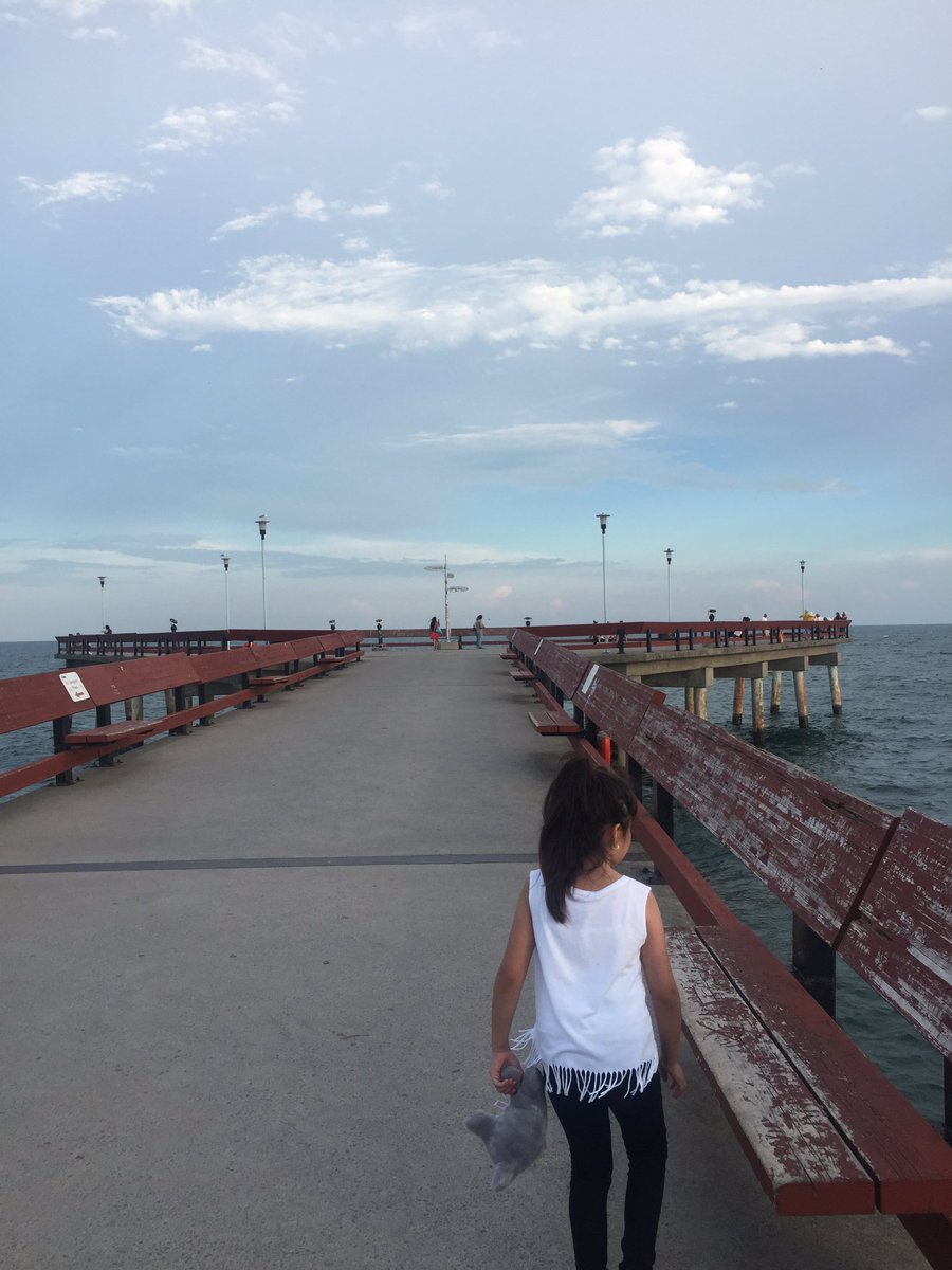 LaKickz4Life's tweet image. @CatchEmAlI @_PokemonGoLA Father and daughter taking over Waypointer in Center Island in Toronto