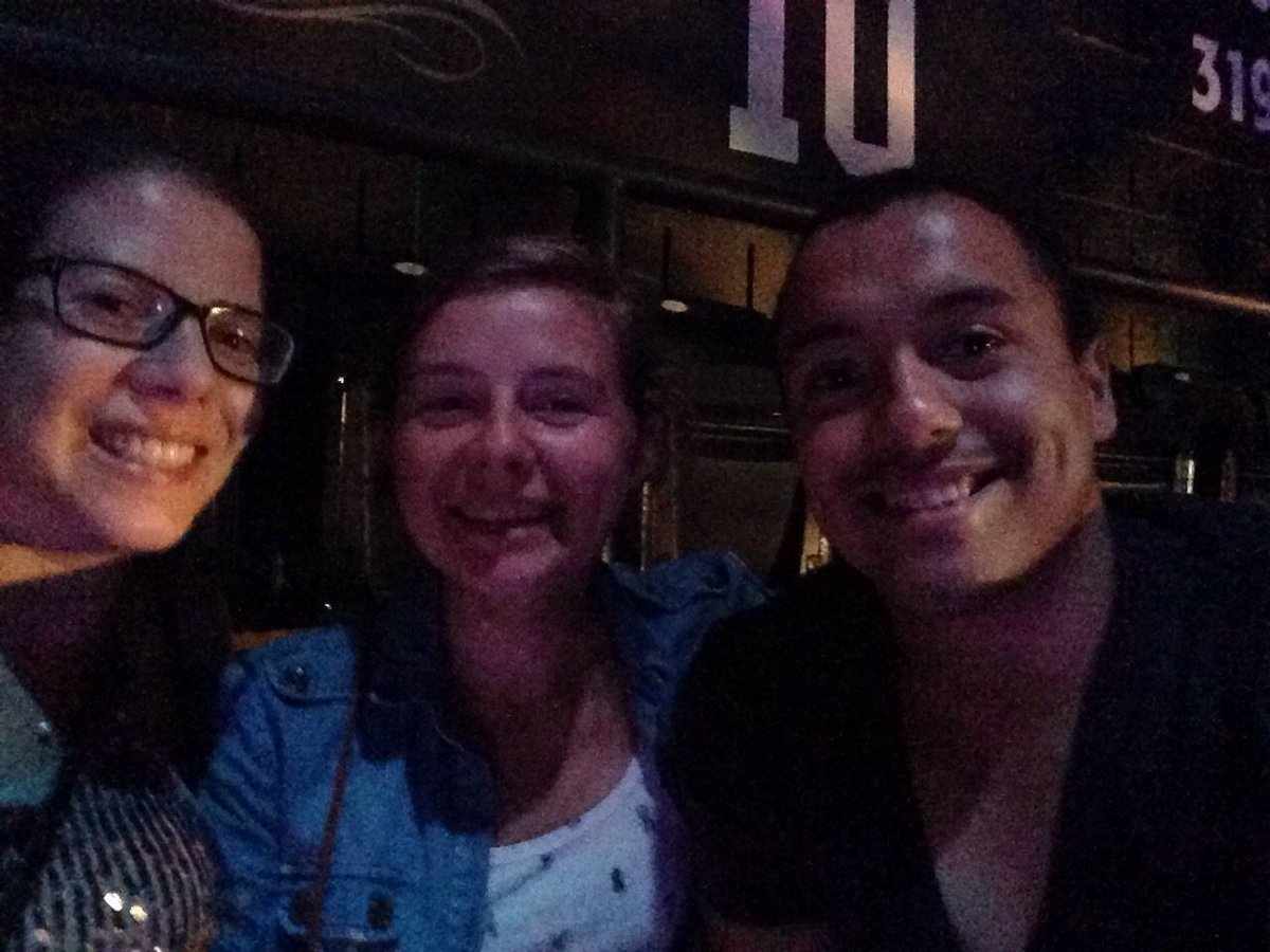 rcorro92's tweet photo. #CelineDionMTL https://t.co/q5prEsJOe0