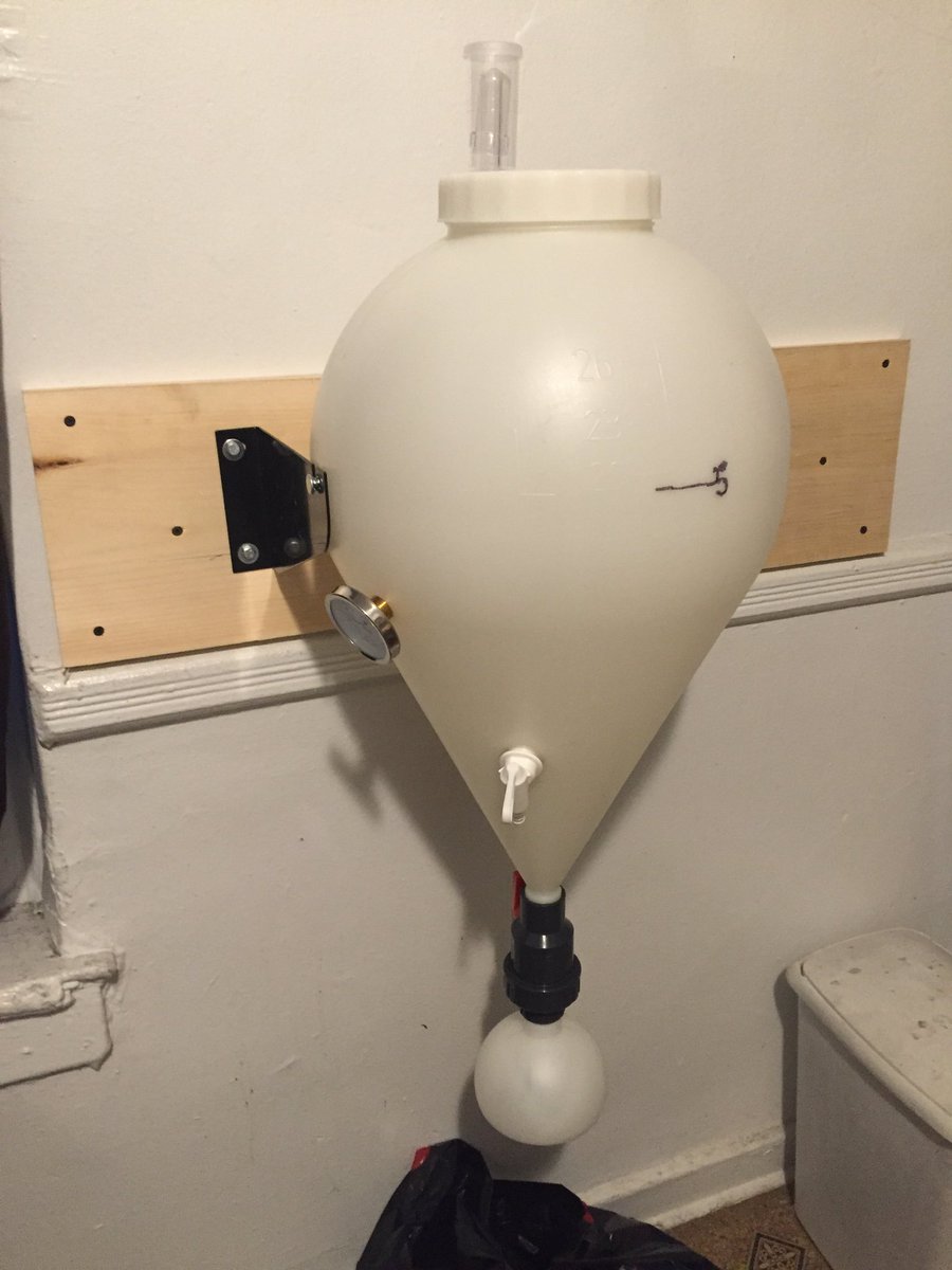 TheDrunkGeek's tweet photo. "Ferra" is mounted and ready for her first batch of brew this weekend. Can't wait. @FastFerment #homebrew #beer https://t.co/41ASppL4VX