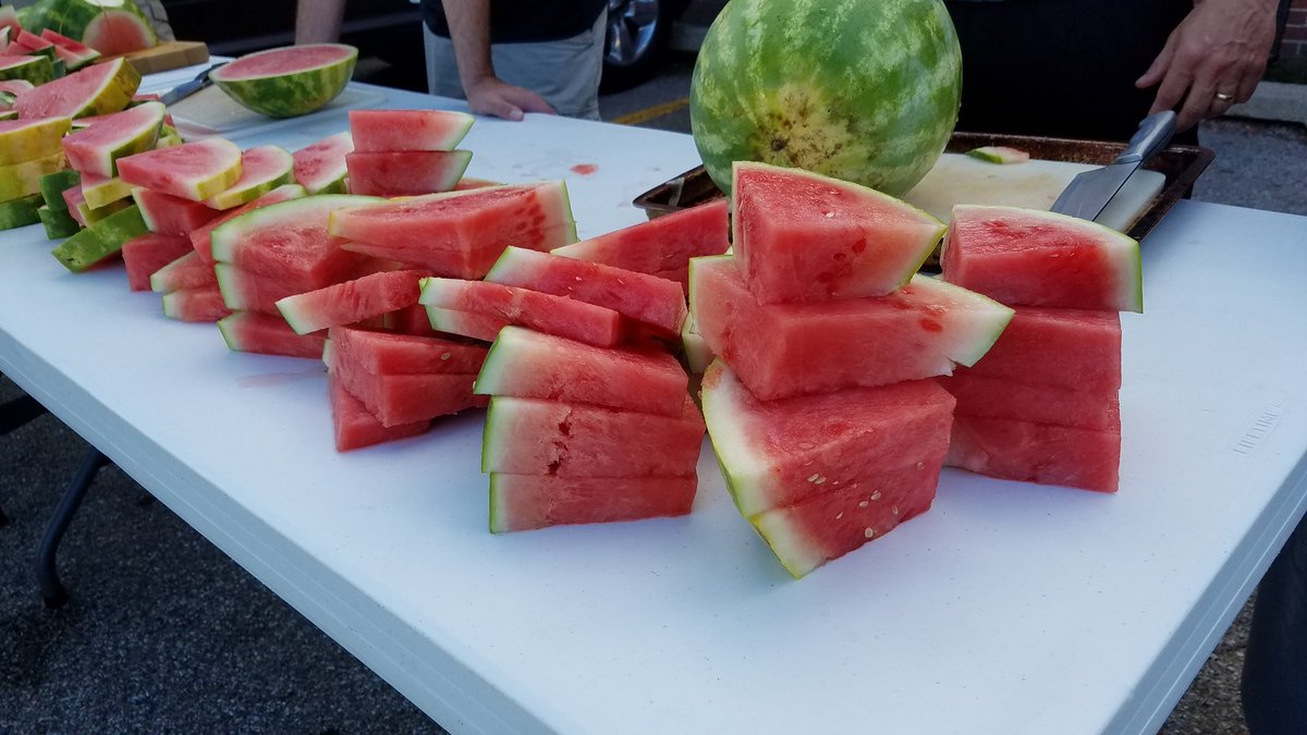 LSE_FB_Boosters's tweet photo. Football season is officially here! #watermelonfeed #goknights @SoutheastFB https://t.co/CjZrZMlLOD