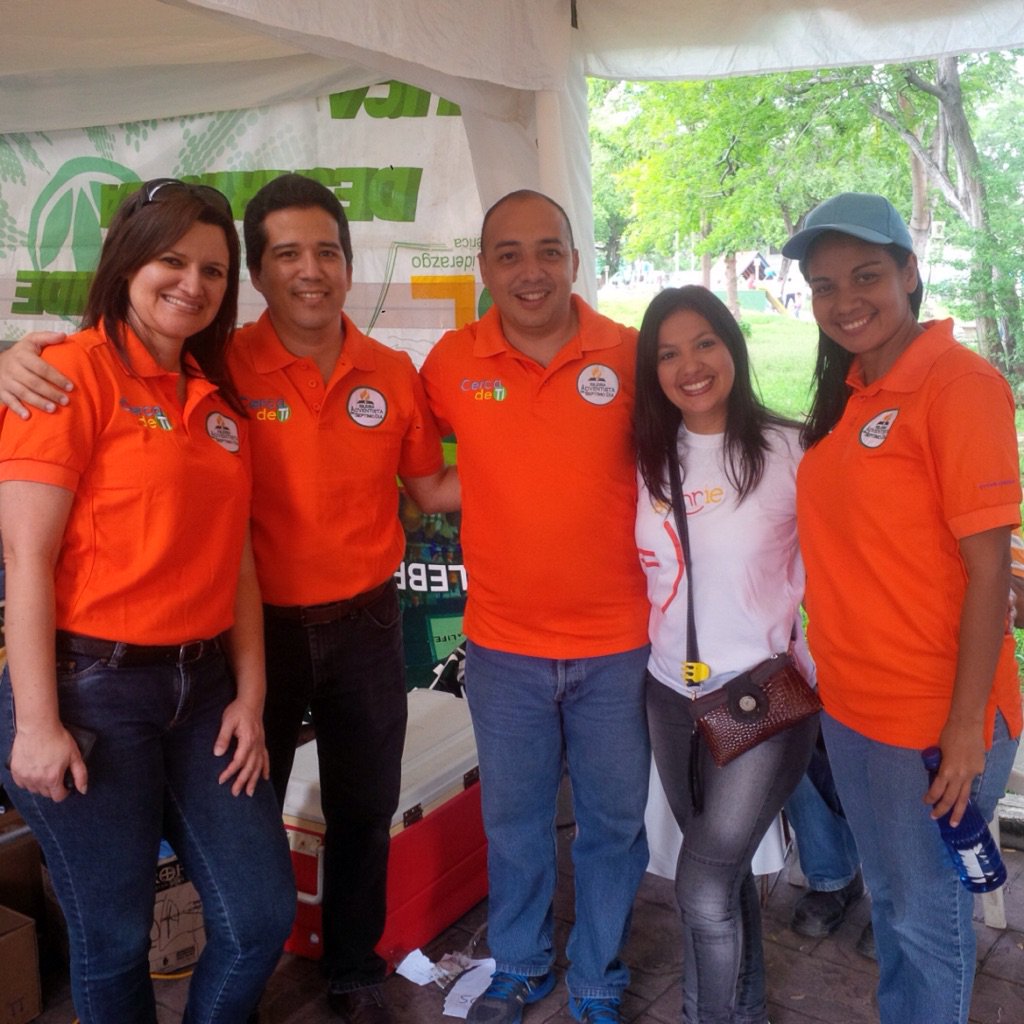 linai_mont's tweet photo. Yo apoyo a #CercaDeTi2016    Que bendición participar en esta hermosa jornada!!! https://t.co/gIfsZL14Ng