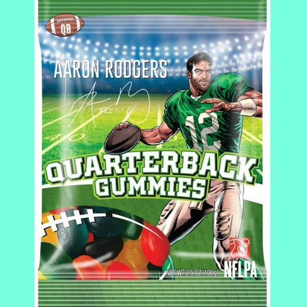 QBGummies's tweet image. #GoPackGo! #Rodgers is taking the field for the #Packers, grab your Pack snack, #qbgummies!