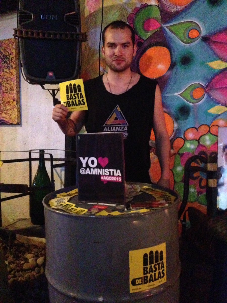 AmnistiaTachira's tweet photo. Están Listos!!! Junto a @Dariomotora apoyando el #artequedesarma @amnistia @RedJovenesAIVEN https://t.co/4wrwGUdgWQ