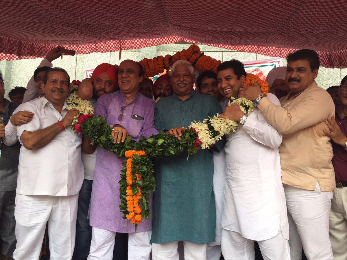 JP_Pwar's tweet photo. 12/08 Inauguration of school at M block of Raghubir Nagar. @ajaymaken @MahabalMishra @Kundra_Vishal @kuljeet1969 https://t.co/noEYIFYimr