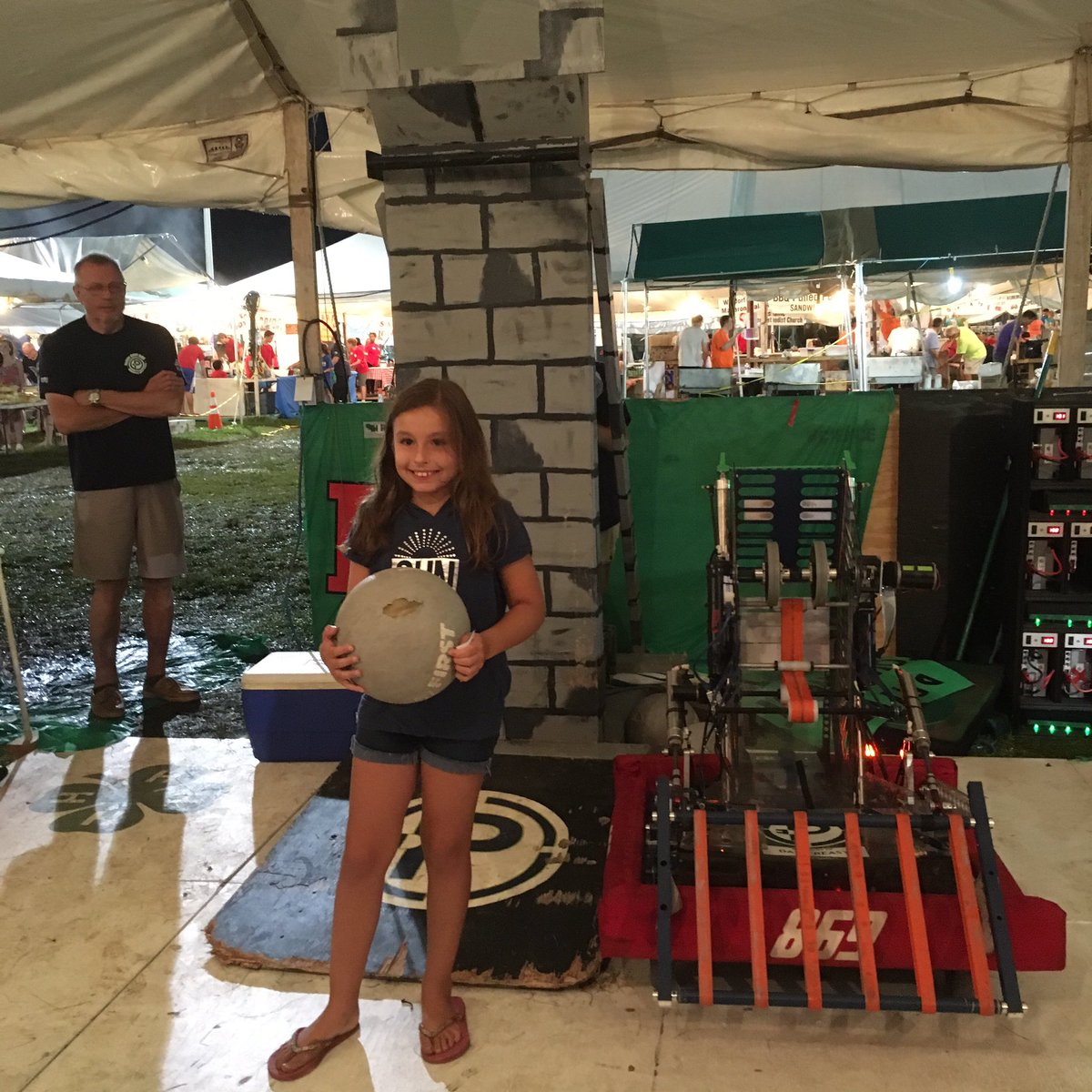 flightcrew747's tweet photo. Congratulations Victoria our 869th driver this season! #scnj4h #ruinto4h #omgrobots https://t.co/Vn5SgFh3l6