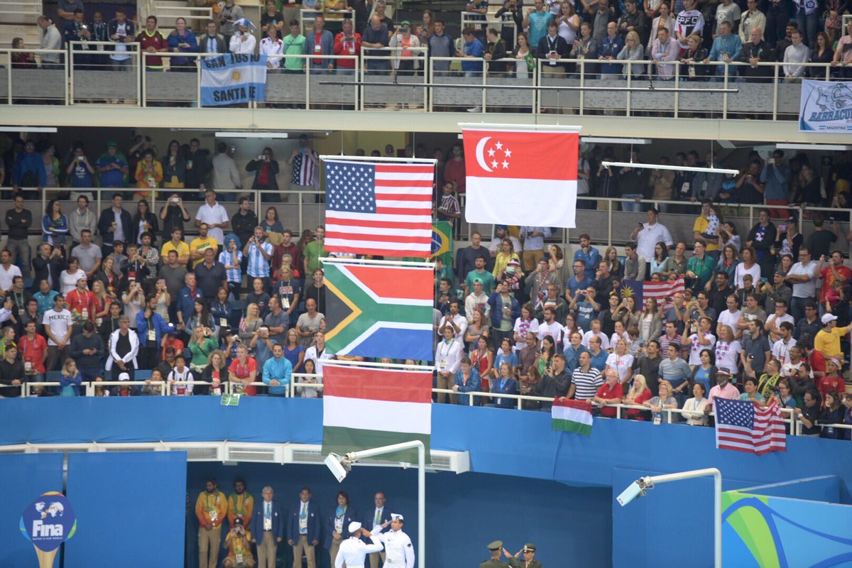 JackBoardCNA's tweet photo. Here is the moment. Singapore's first ever #GOLD medal #SIN https://t.co/uVXoyQzzj3 #Rio2016 https://t.co/ePBJ05Bi4v
